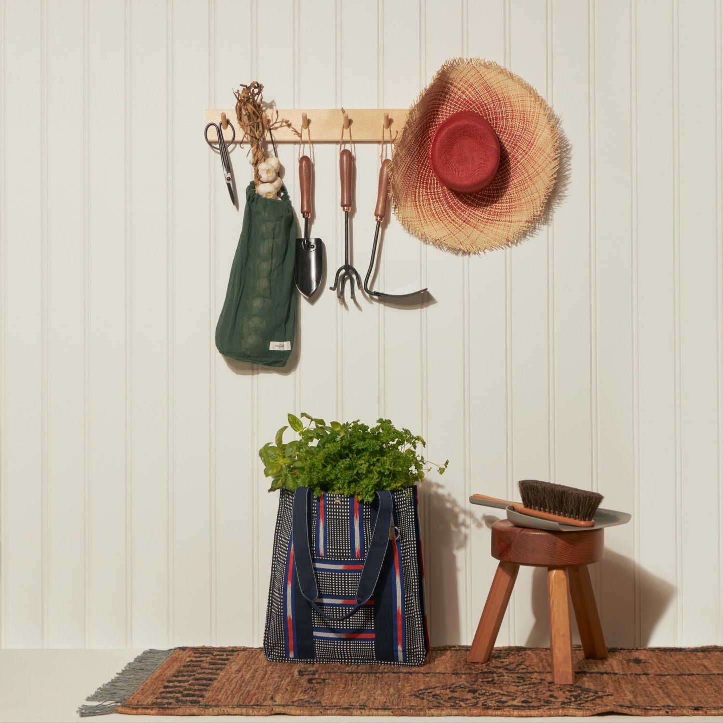 Goodee-Iris Hantverk-Birch Peg Rail - Size - 7 hooks